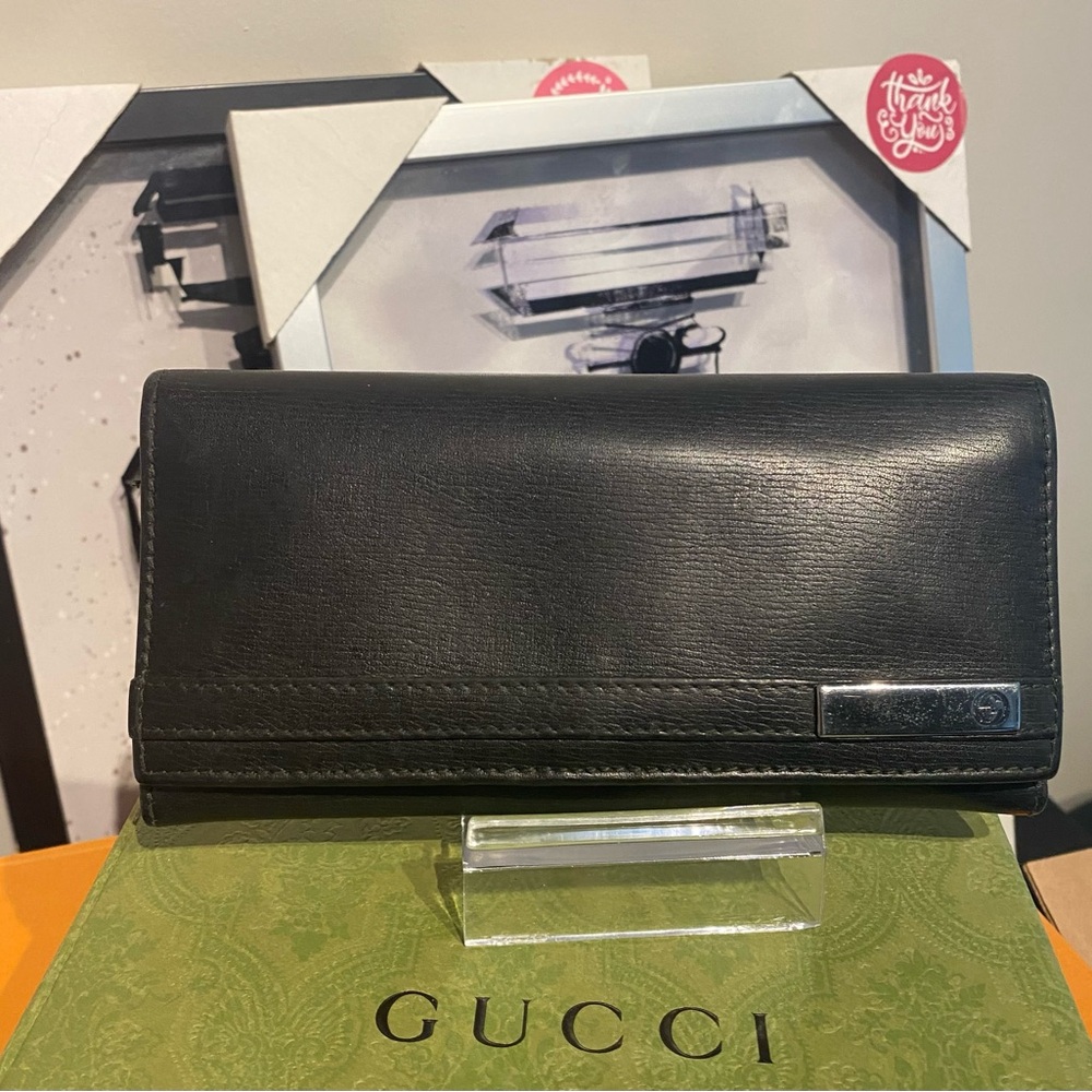 Gucci Leather Wallet w/COA